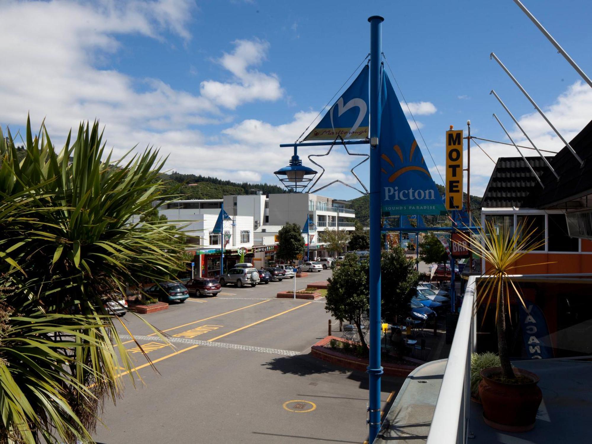 Picton Accommodation Gateway Motel Exteriör bild